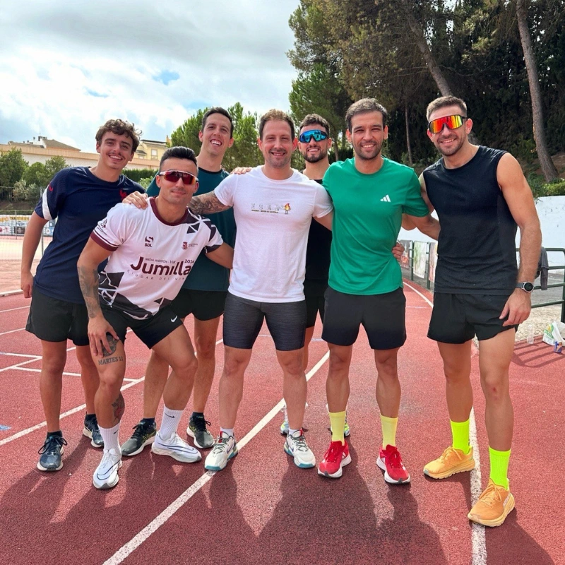 Alumnos en pista - Academia online ECUB